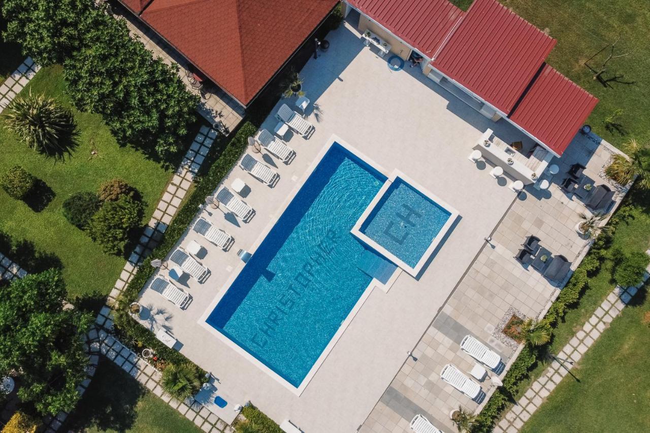 Christopher'S Apartments Улцин Екстериор снимка