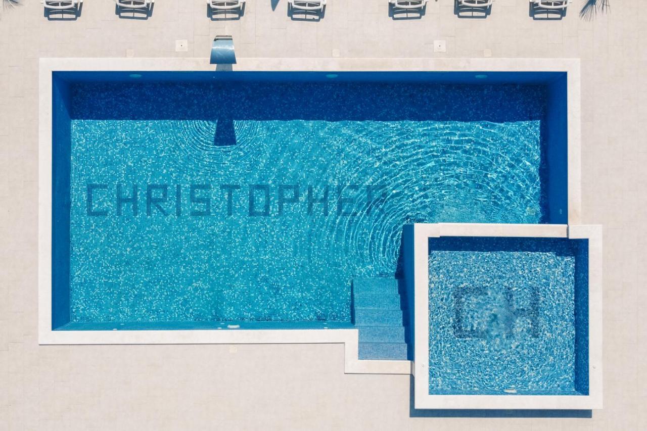 Christopher'S Apartments Улцин Екстериор снимка