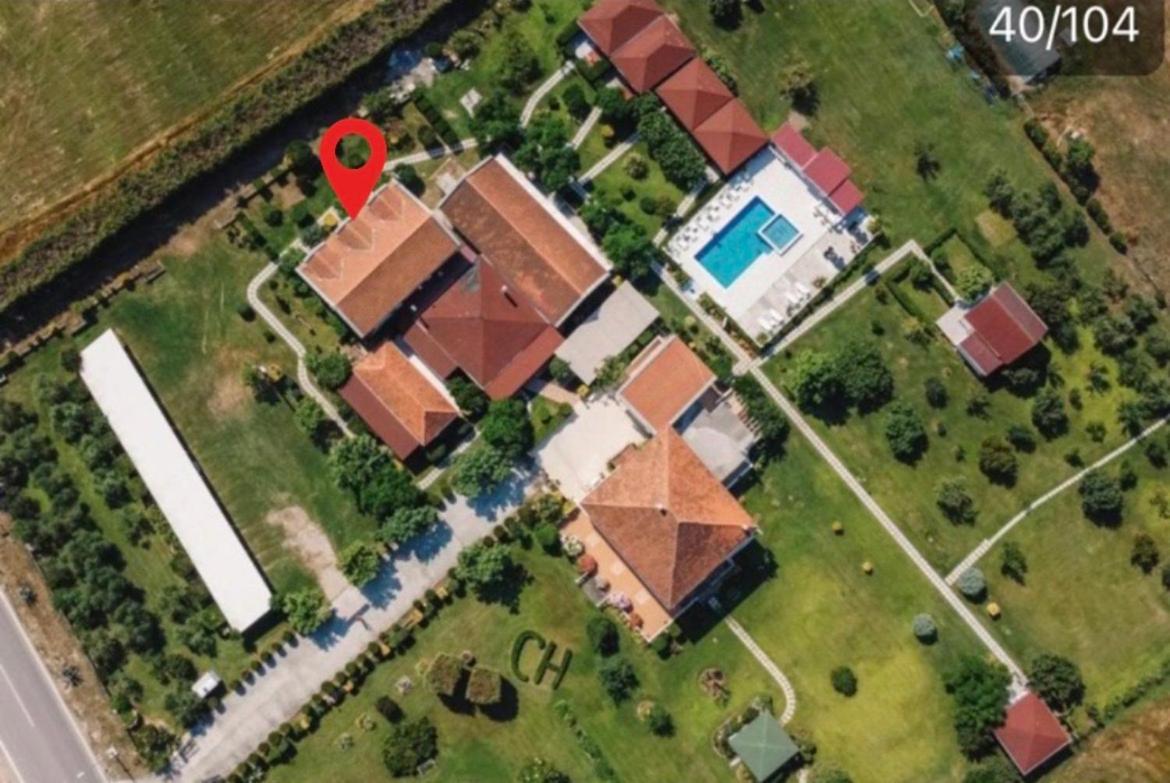 Christopher'S Apartments Улцин Екстериор снимка
